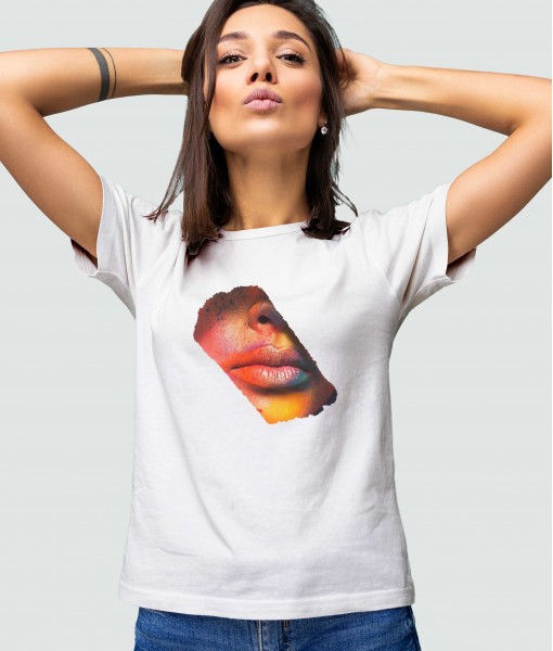 Дамска тениска с щампа Арт Lips - TShirtArtShop.com